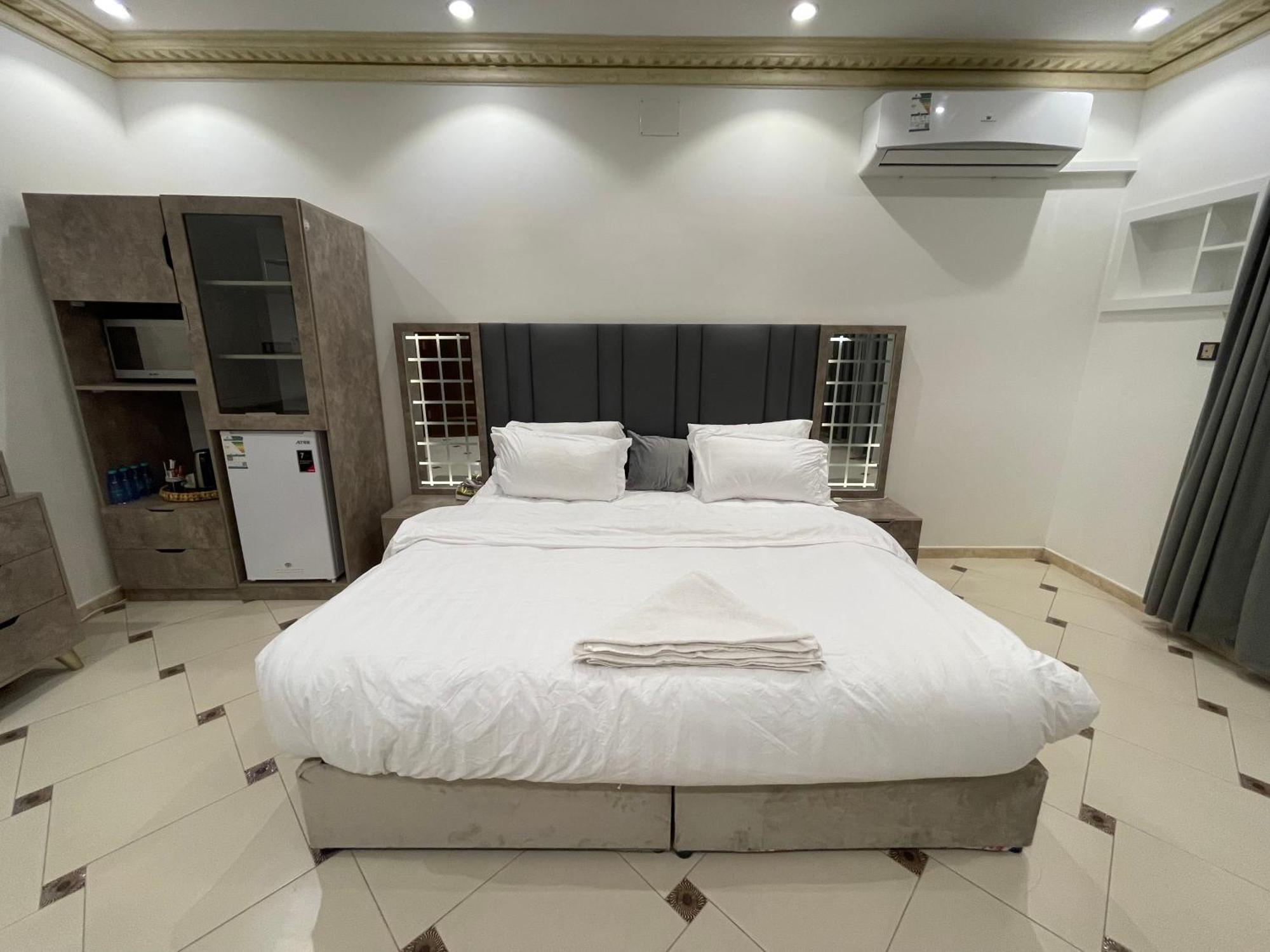 Friday Suites Al Ula Exterior foto