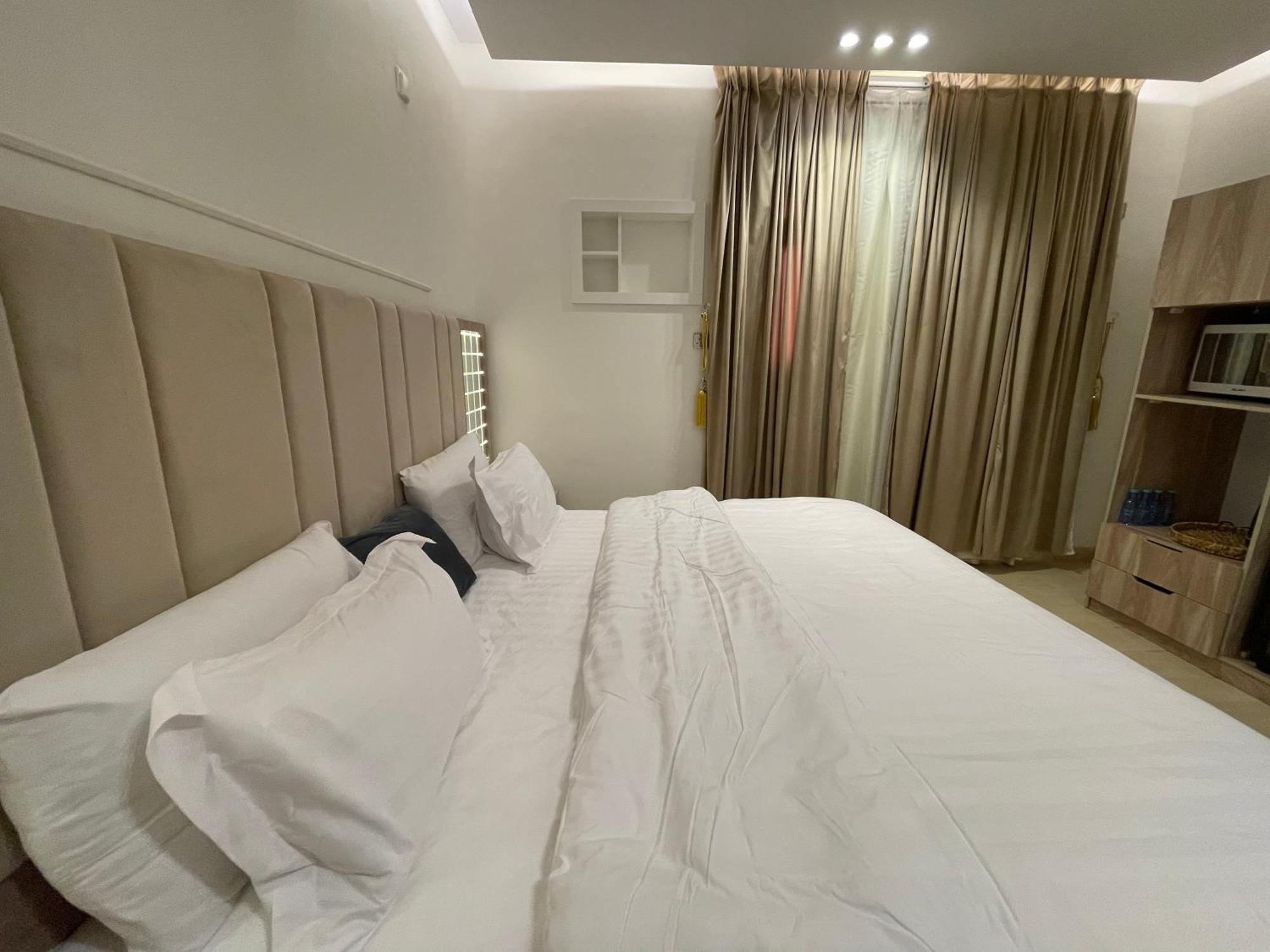 Friday Suites Al Ula Exterior foto